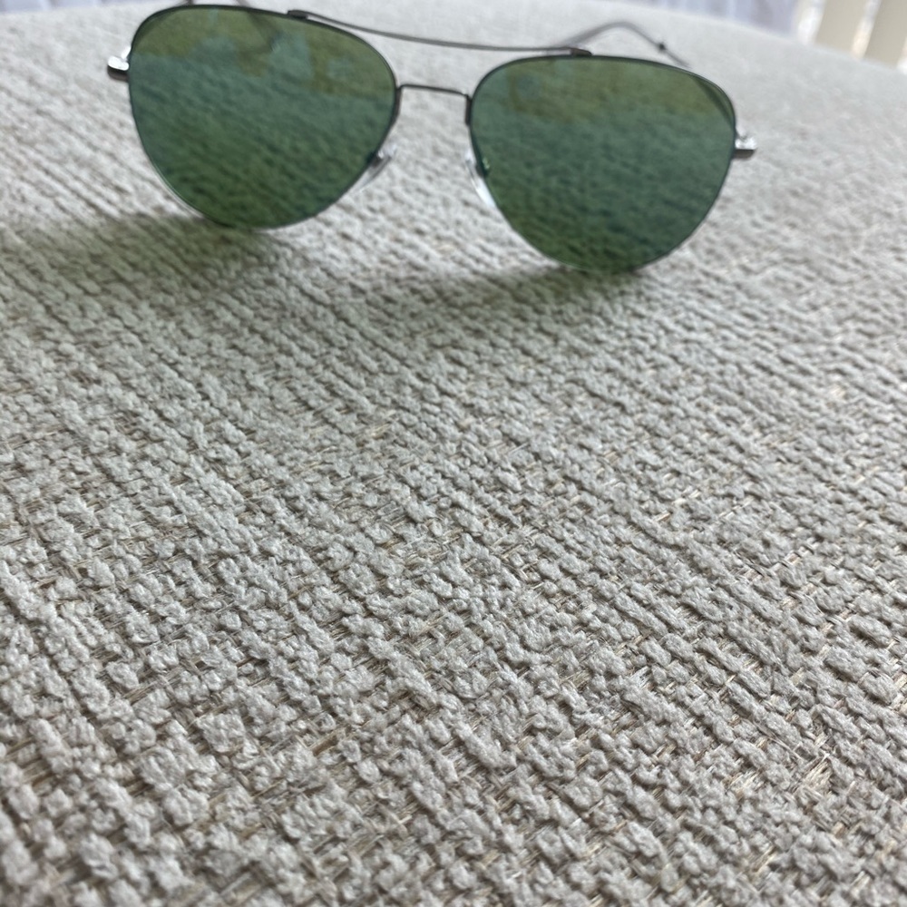 Gucci *Authentic* aviator sunglasses
